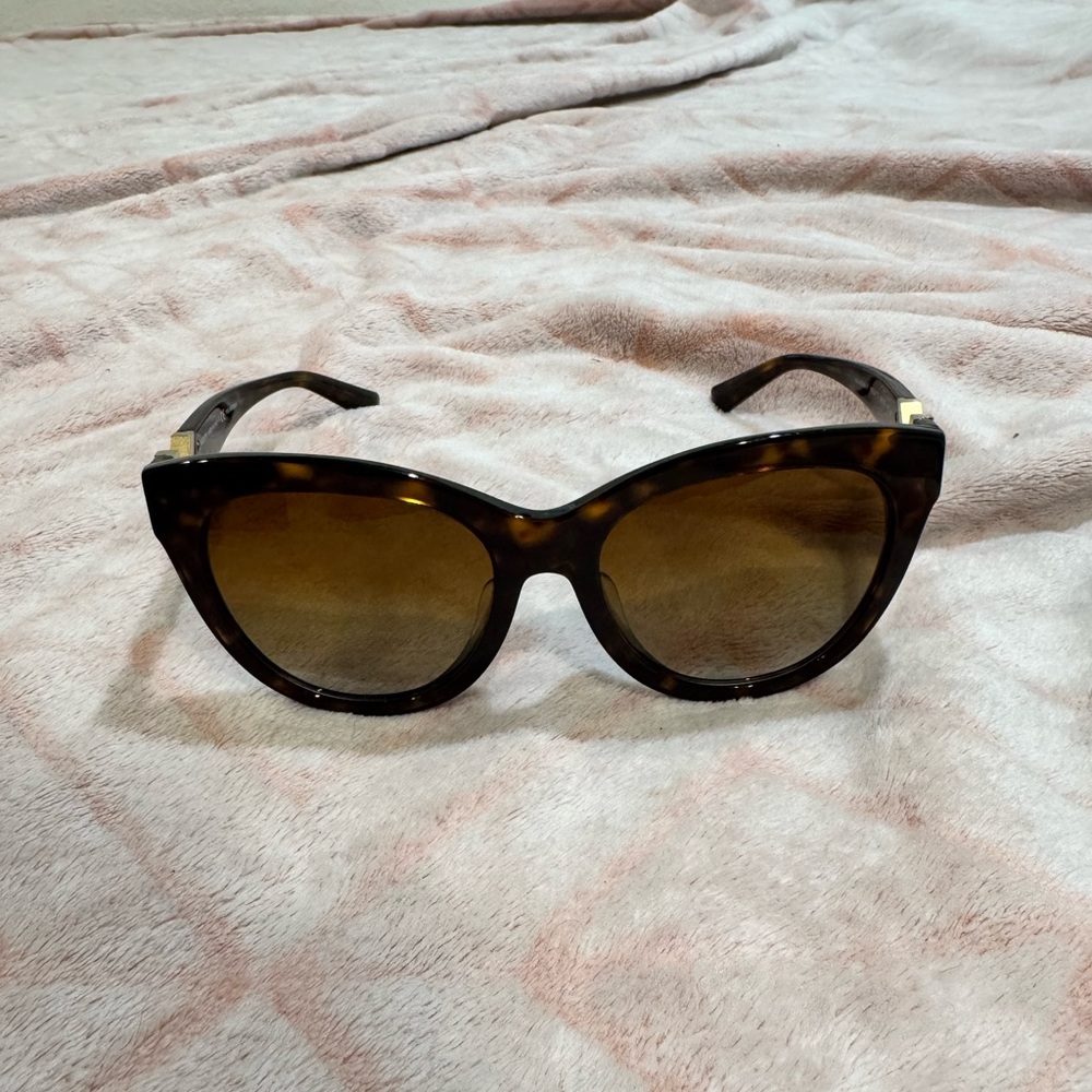 Valentino Garavani sun glasses
